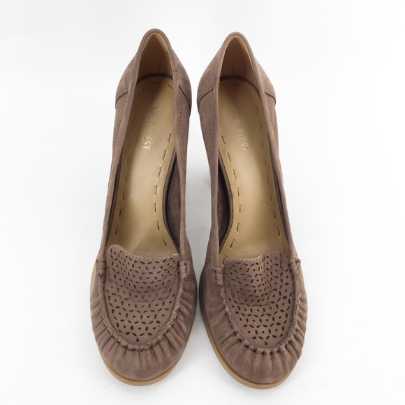 NINE WEST Taupe Narvik Leather Loafer Pump Size 10 - Picture 3 of 6